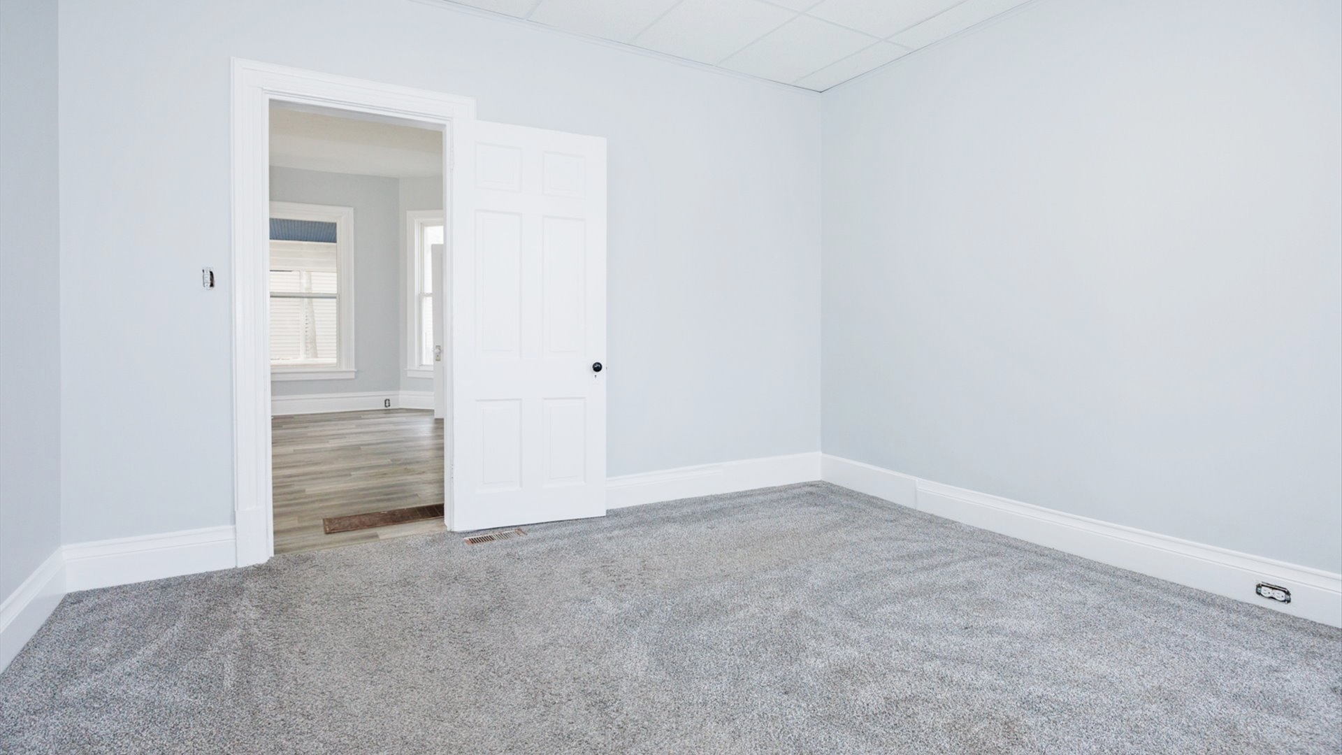 610 E Mulberry Street, Bloomington, IL 61701