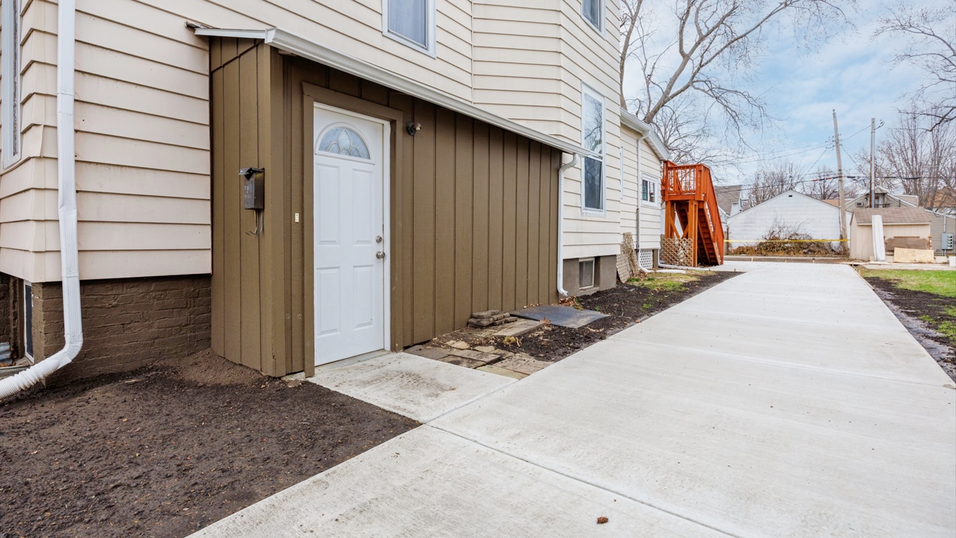 610 E Mulberry Street, Bloomington, IL 61701