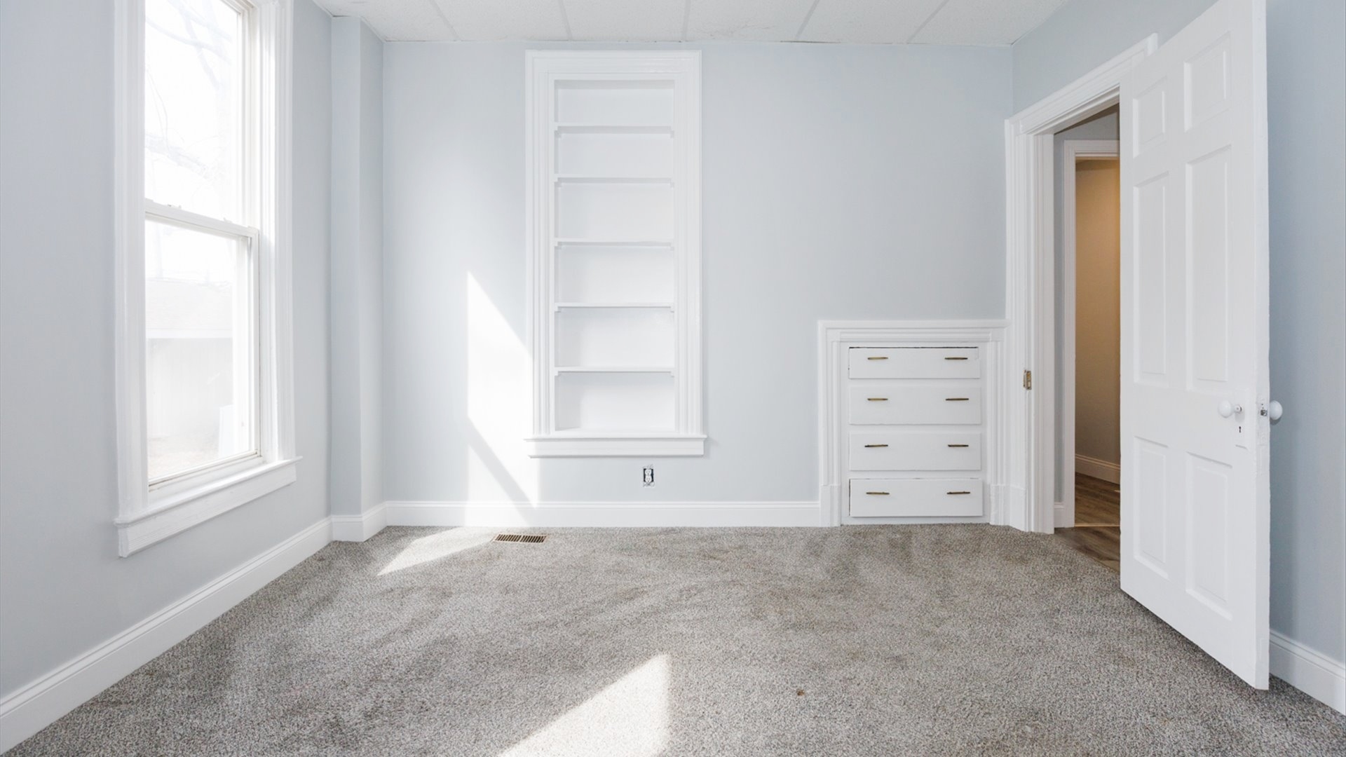 610 E Mulberry Street, Bloomington, IL 61701