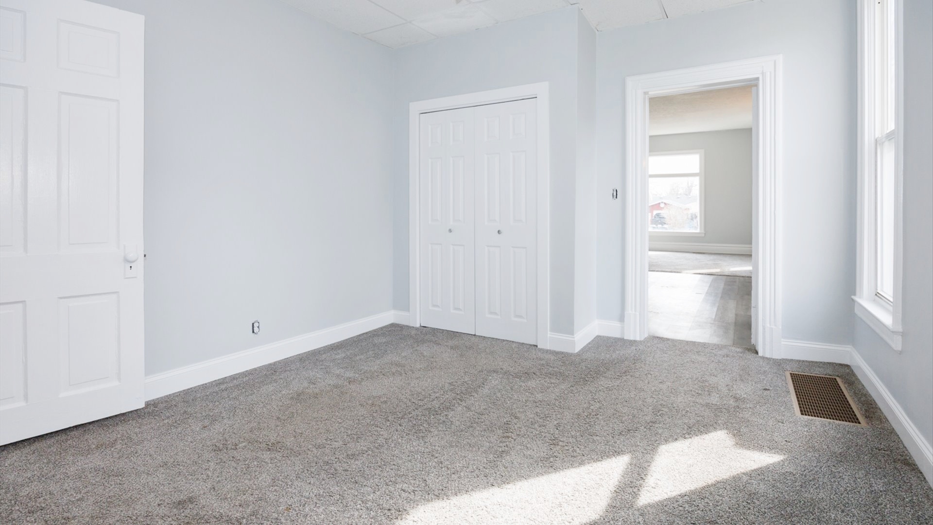 610 E Mulberry Street, Bloomington, IL 61701