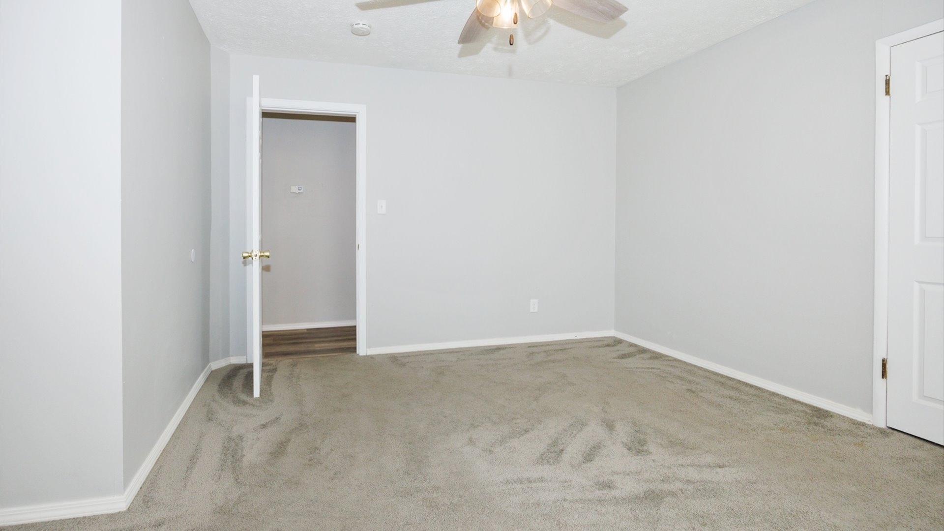 610 E Mulberry Street, Bloomington, IL 61701