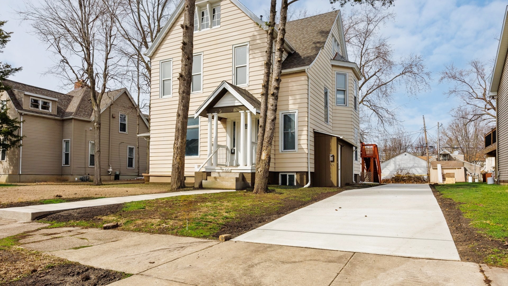 610 E Mulberry Street, Bloomington, IL 61701