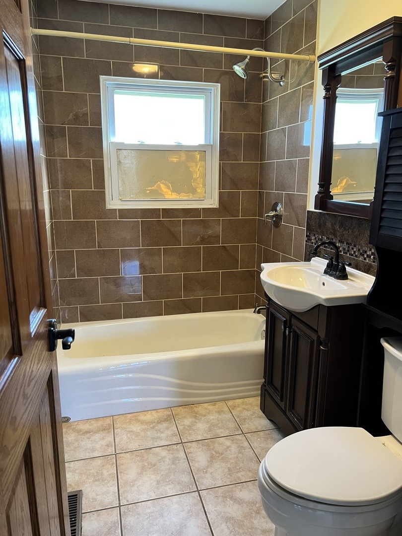 8431 W 135TH STREET Street, Orland Park, IL 60462