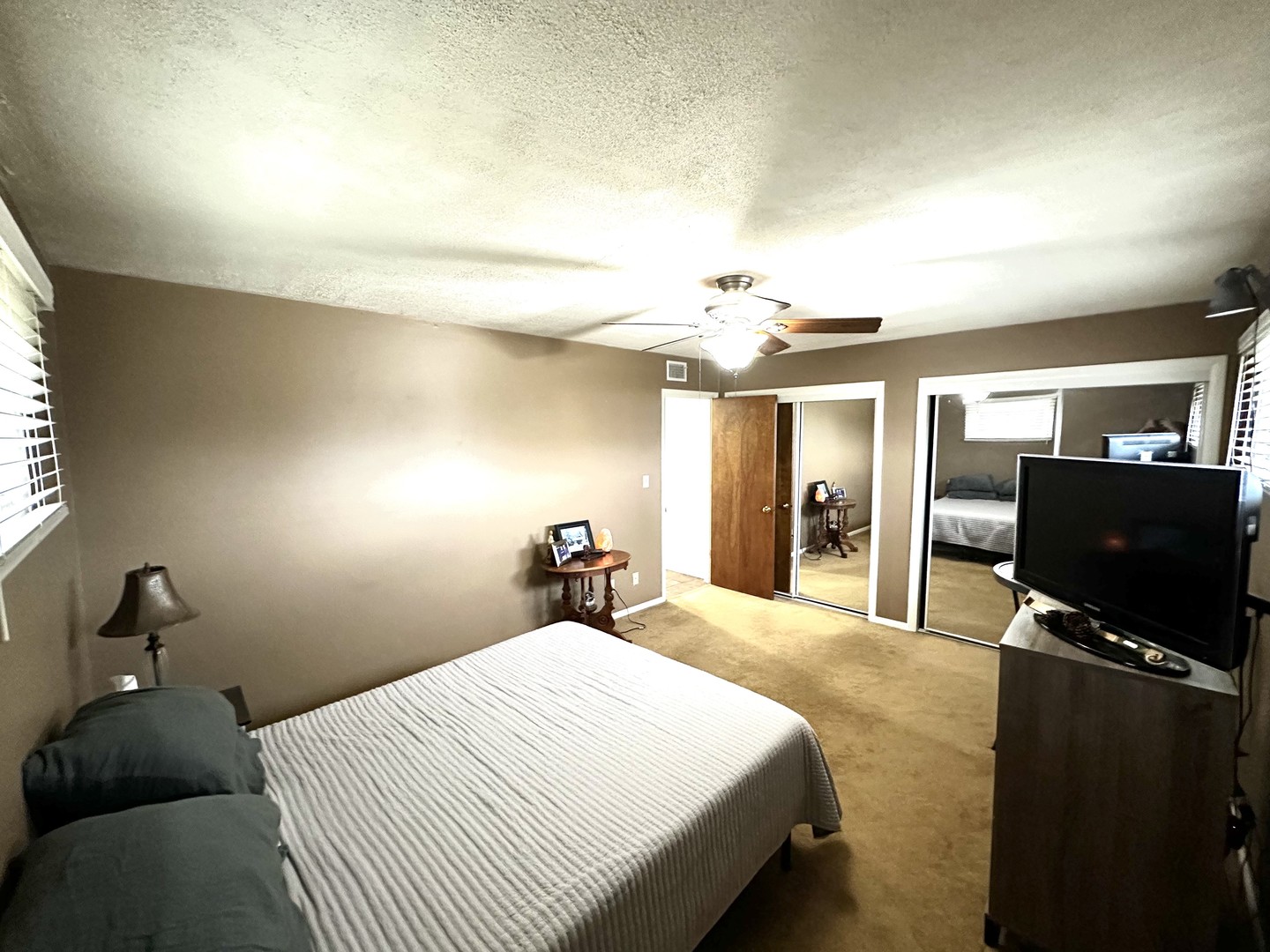 2204 E Lincoln Street #13, Bloomington, IL 61701