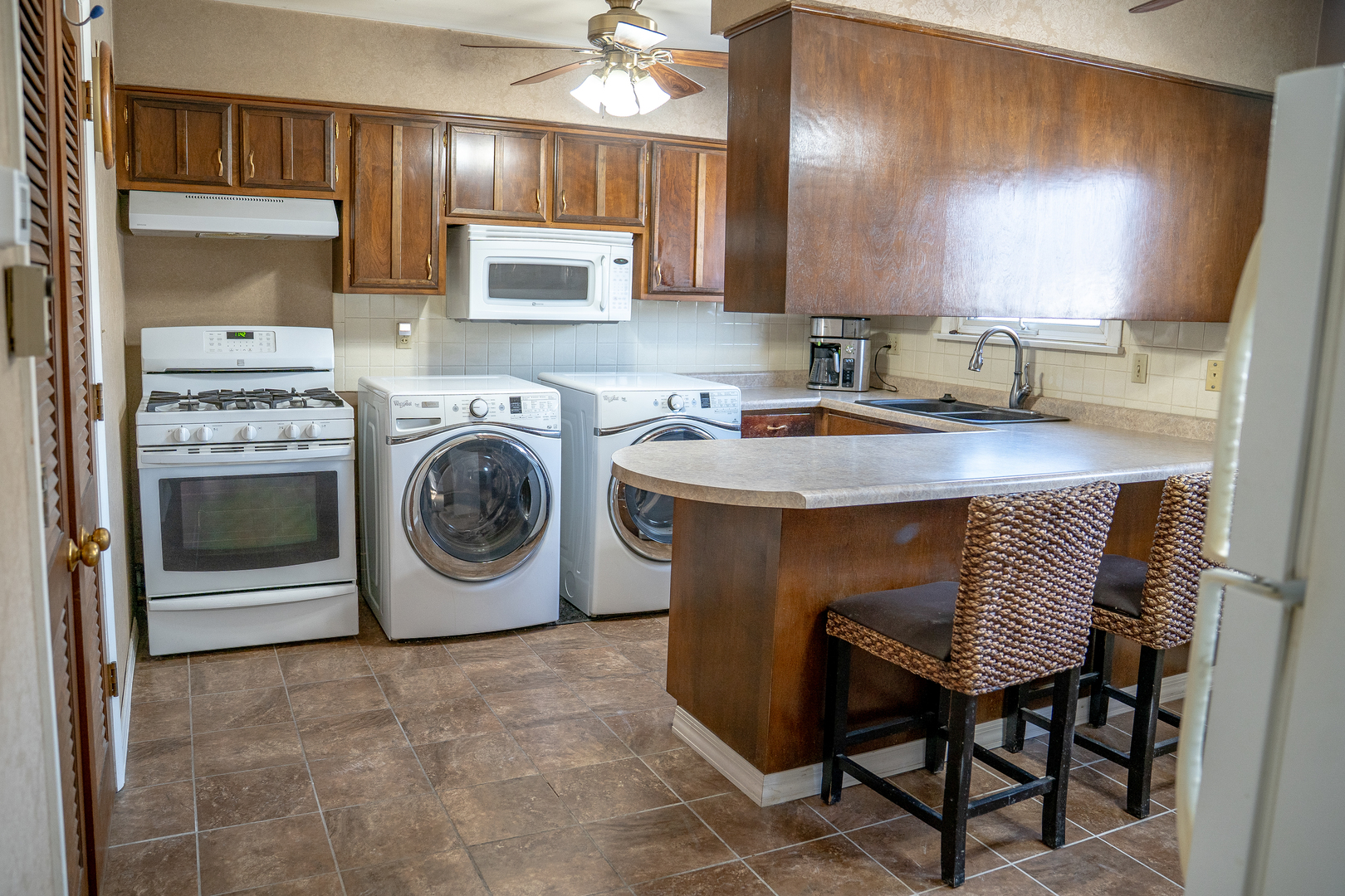 2204 E Lincoln Street #13, Bloomington, IL 61701