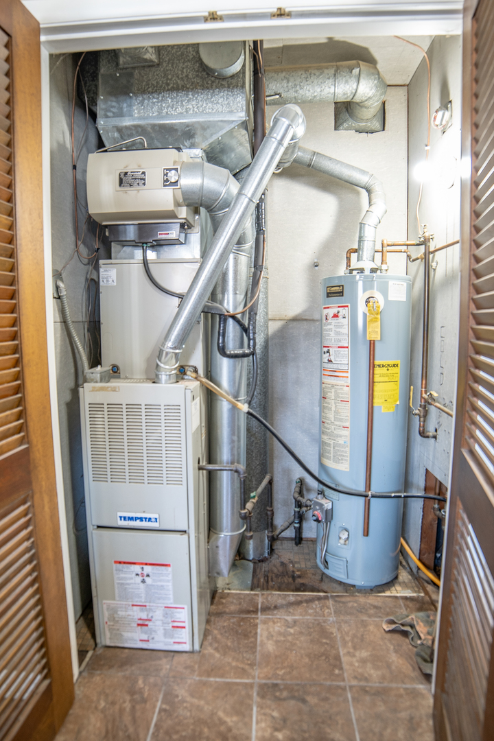 2204 E Lincoln Street #13, Bloomington, IL 61701