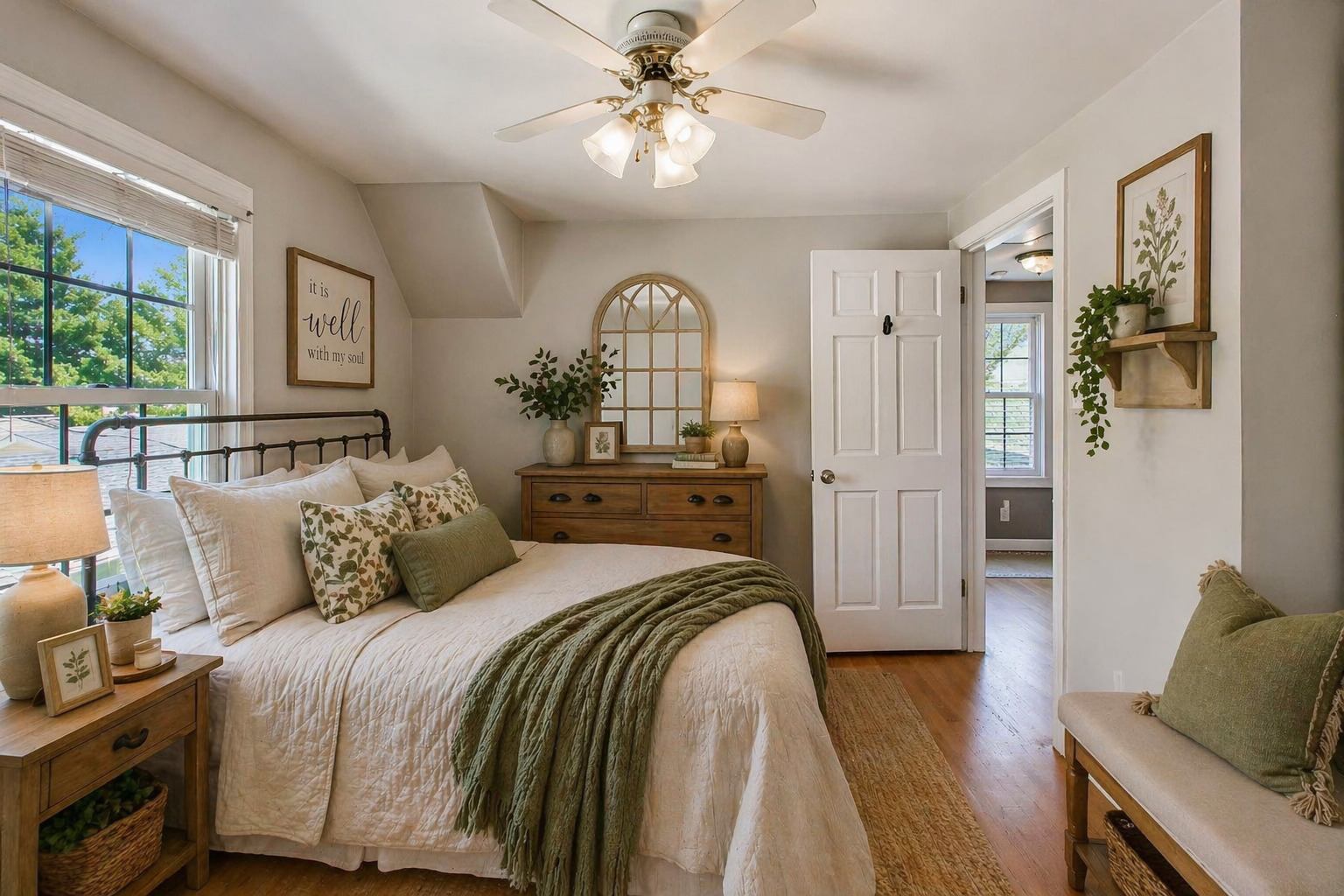 745 S CHESTNUT Avenue, Arlington Heights, IL 60005