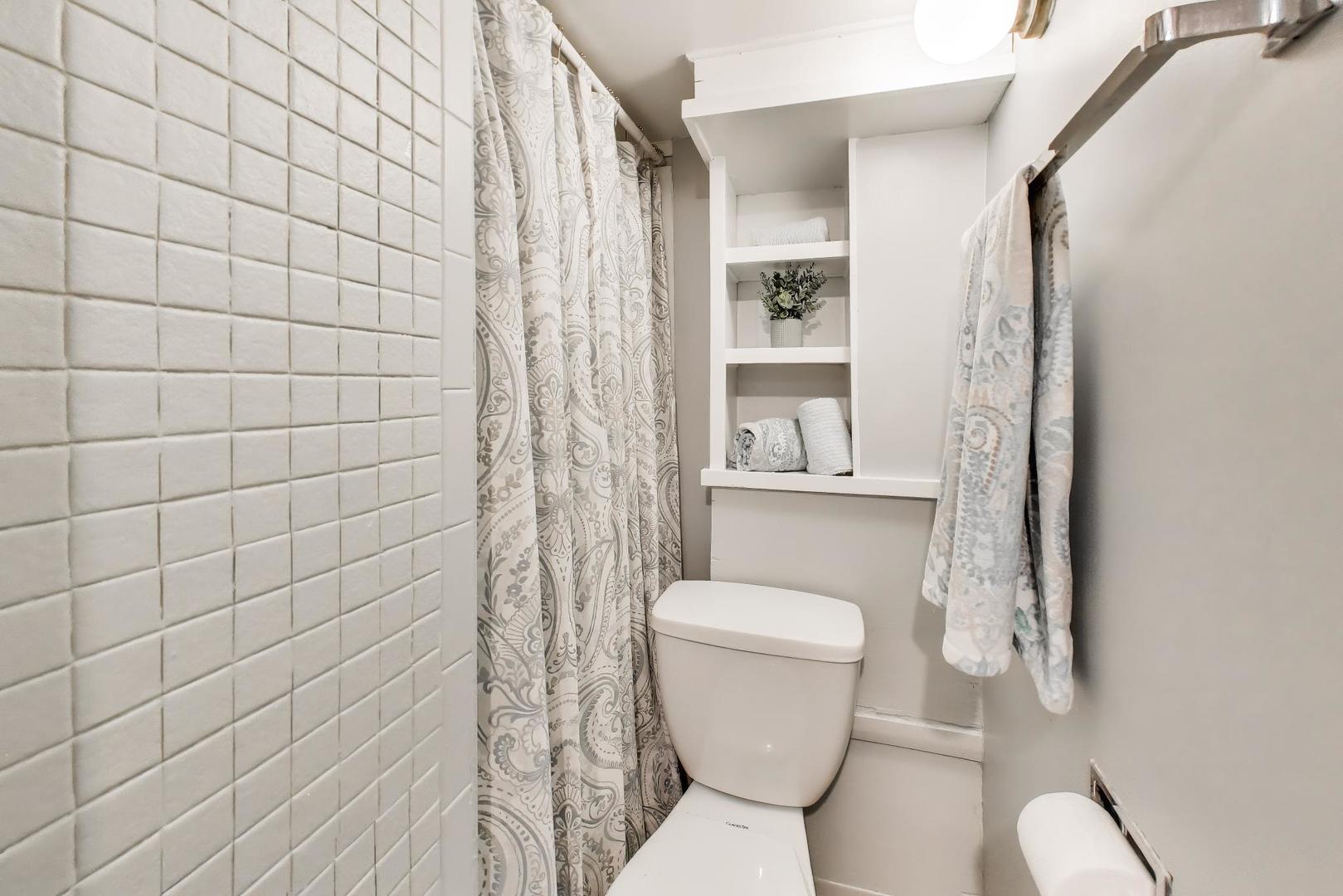 745 S CHESTNUT Avenue, Arlington Heights, IL 60005