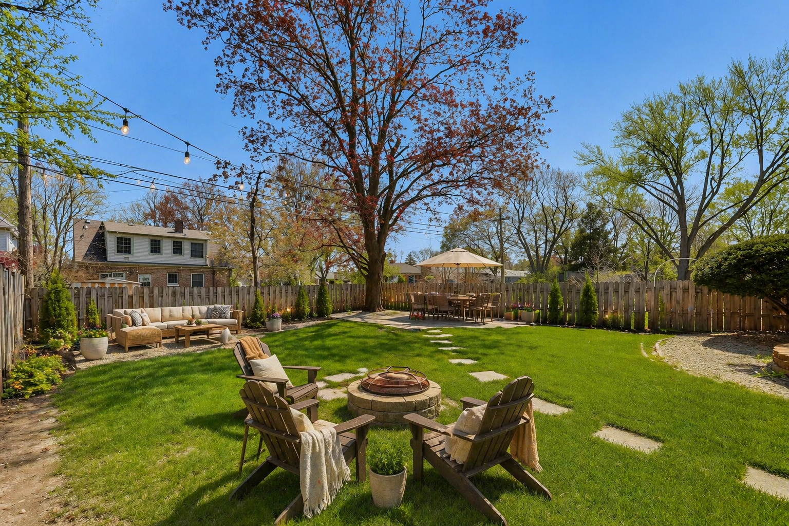 745 S CHESTNUT Avenue, Arlington Heights, IL 60005