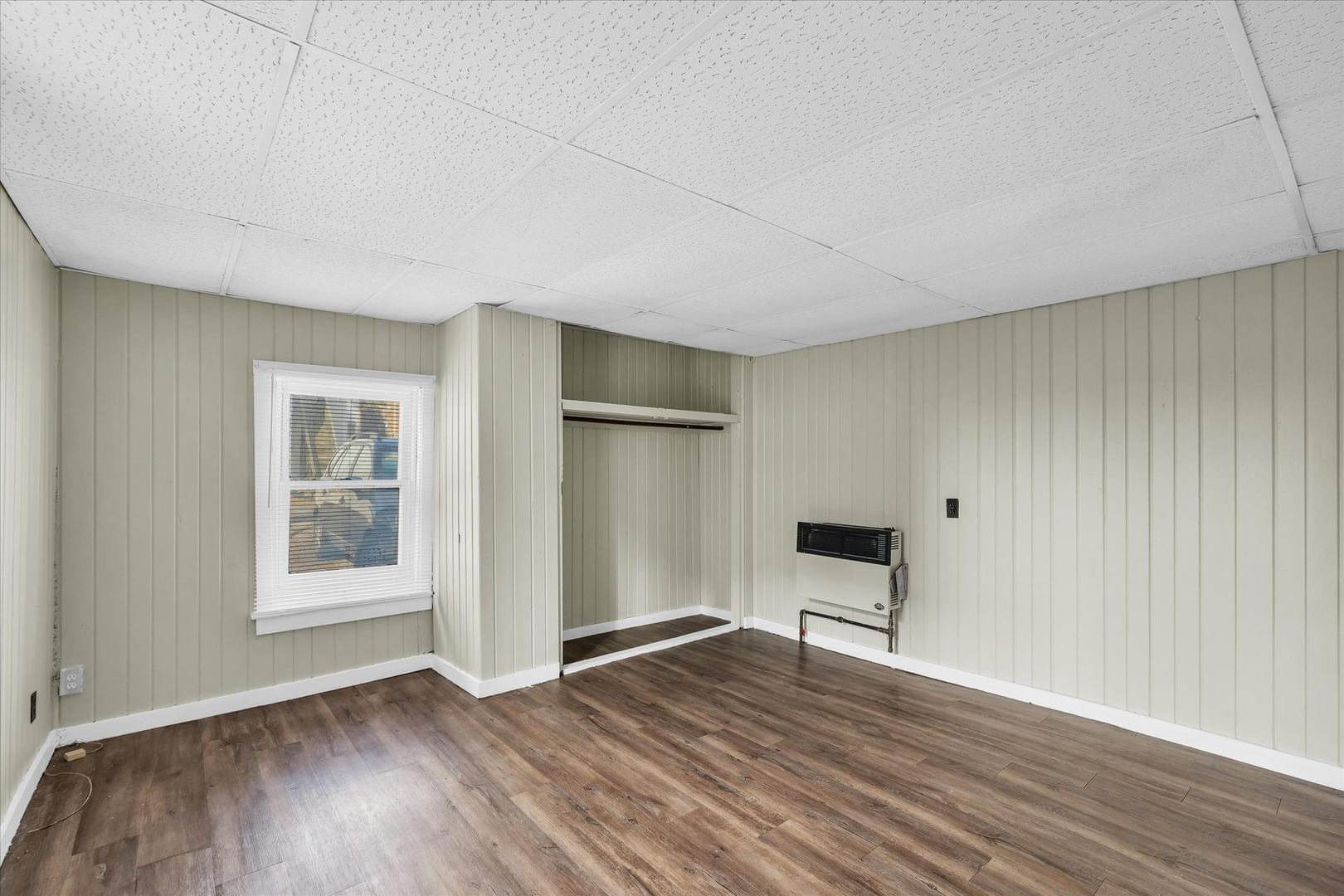 410 E Grove Street, Bloomington, IL 61701