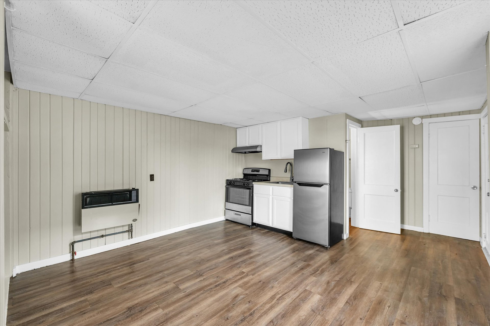 410 E Grove Street, Bloomington, IL 61701