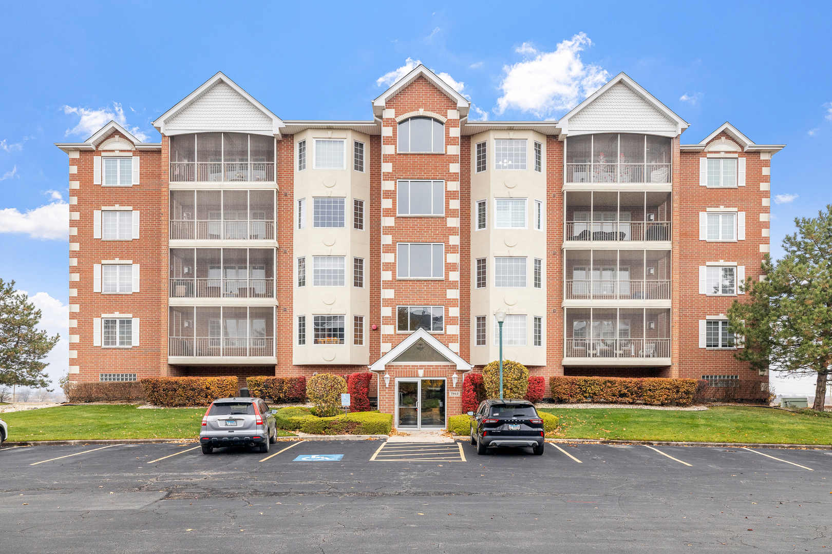7912 Trinity Circle #1NW, Tinley Park, IL 60487