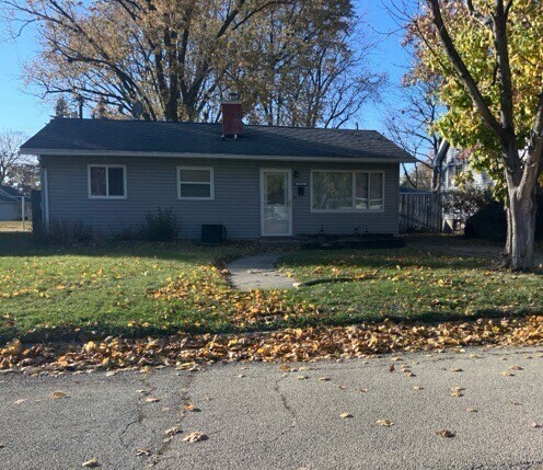 1813 18th Avenue, Sterling, IL 61081