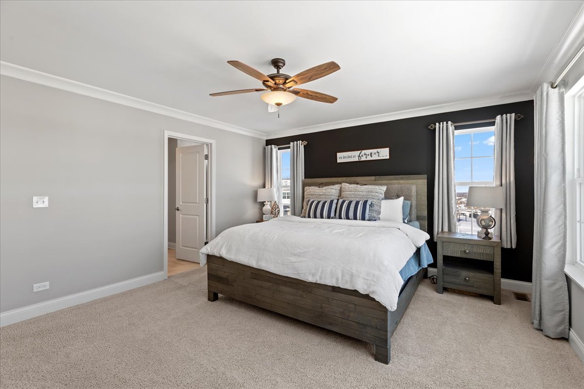 1069 Ardmoor Drive, Crystal Lake, IL 60012