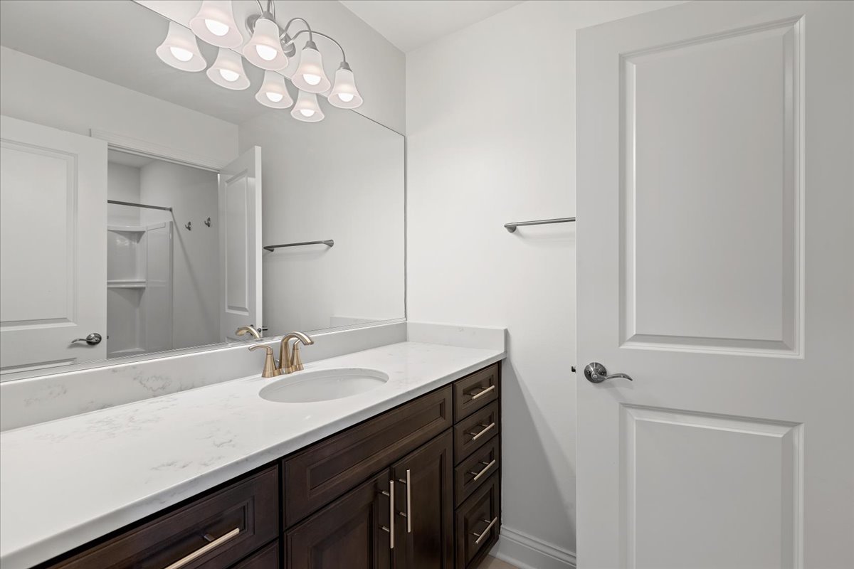 1069 Ardmoor Drive, Crystal Lake, IL 60012