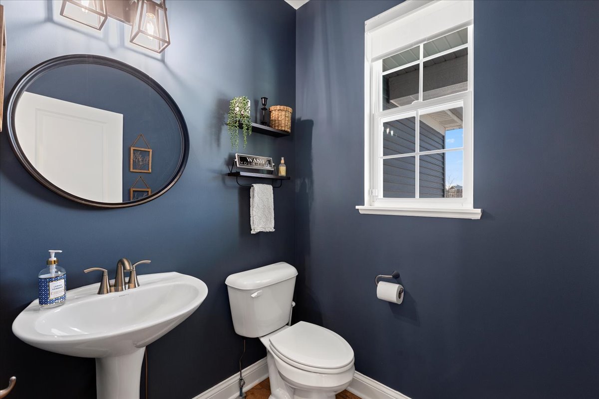 1069 Ardmoor Drive, Crystal Lake, IL 60012