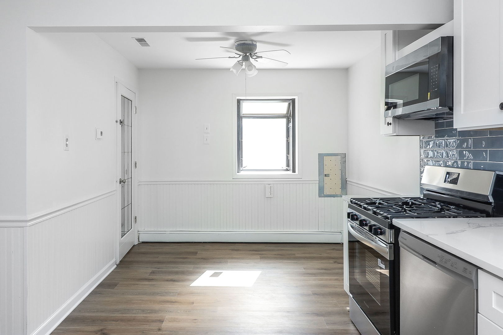 5907 W 89TH Street, Oak Lawn, IL 60453