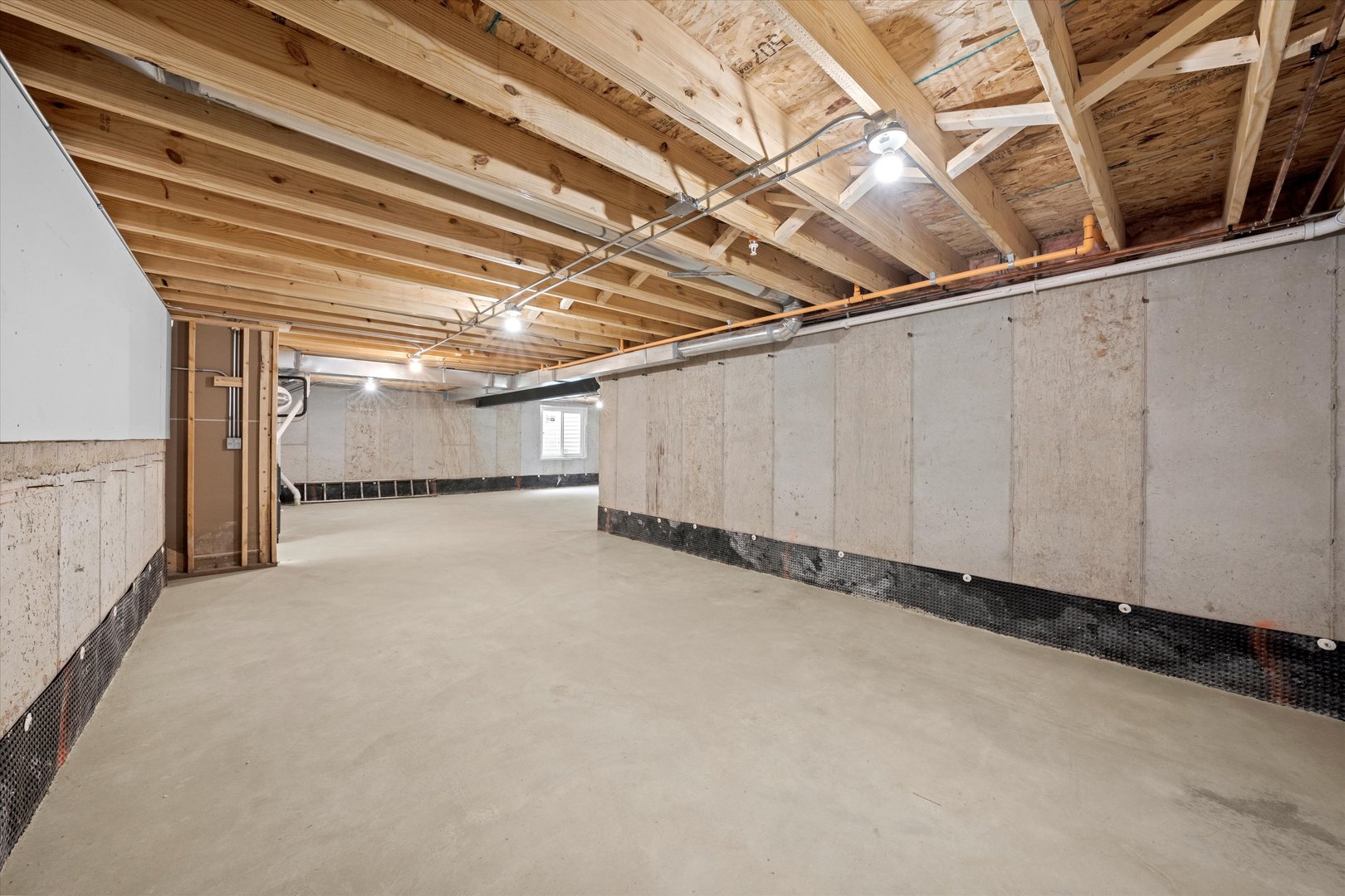 8015 S 85th Avenue, Justice, IL 60458