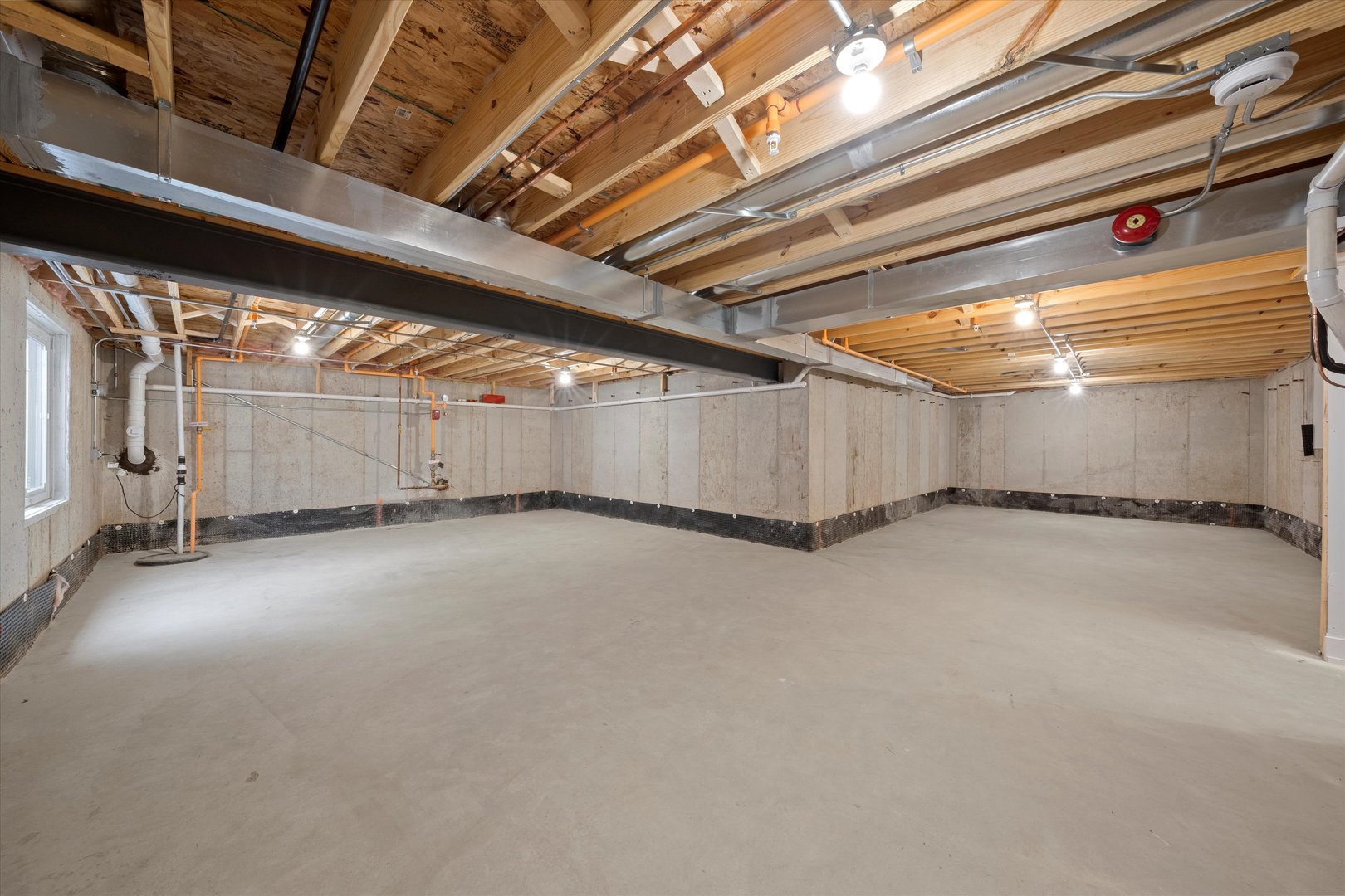 8015 S 85th Avenue, Justice, IL 60458