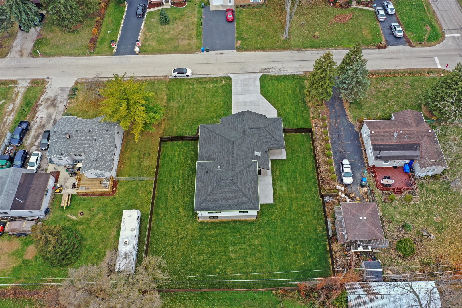 8015 S 85th Avenue, Justice, IL 60458