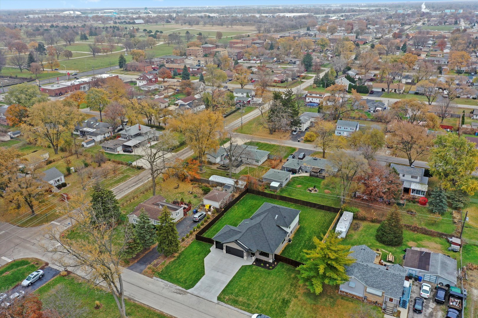 8015 S 85th Avenue, Justice, IL 60458