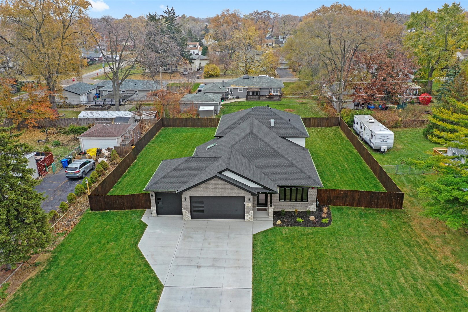 8015 S 85th Avenue, Justice, IL 60458