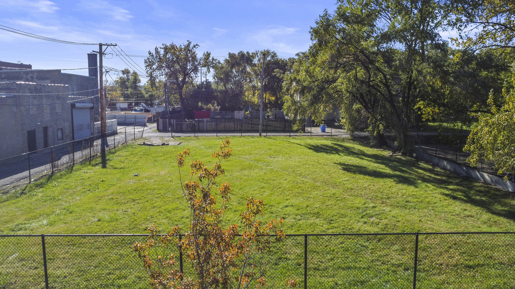 2839 W Arthington Street, Chicago, IL 60612