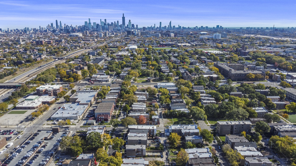 3119 W Flournoy Street, Chicago, IL 60612