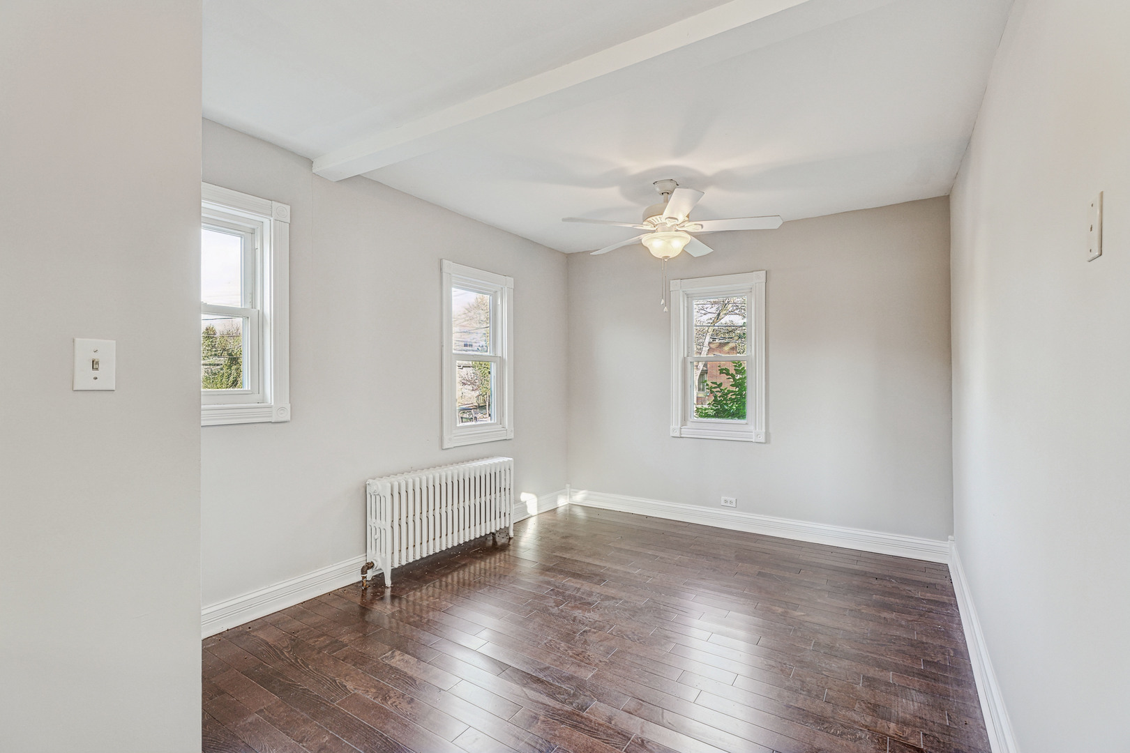 7832 Garden Lane, Justice, IL 60458