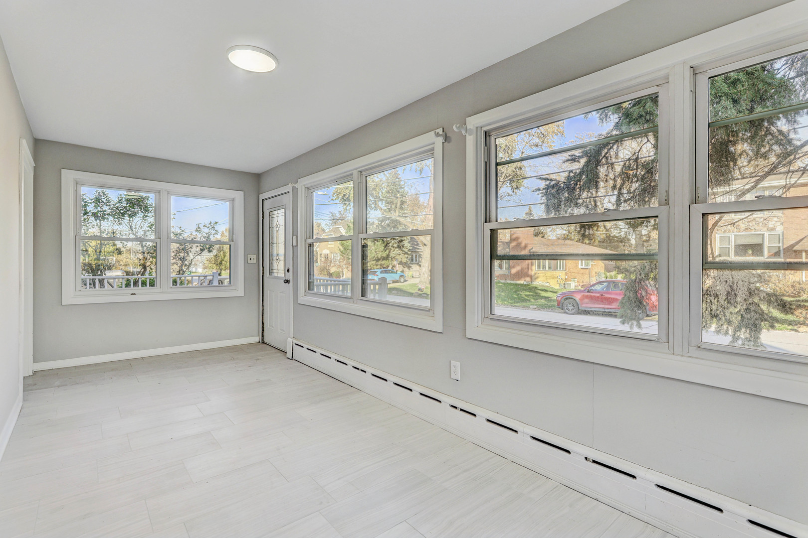 7832 Garden Lane, Justice, IL 60458