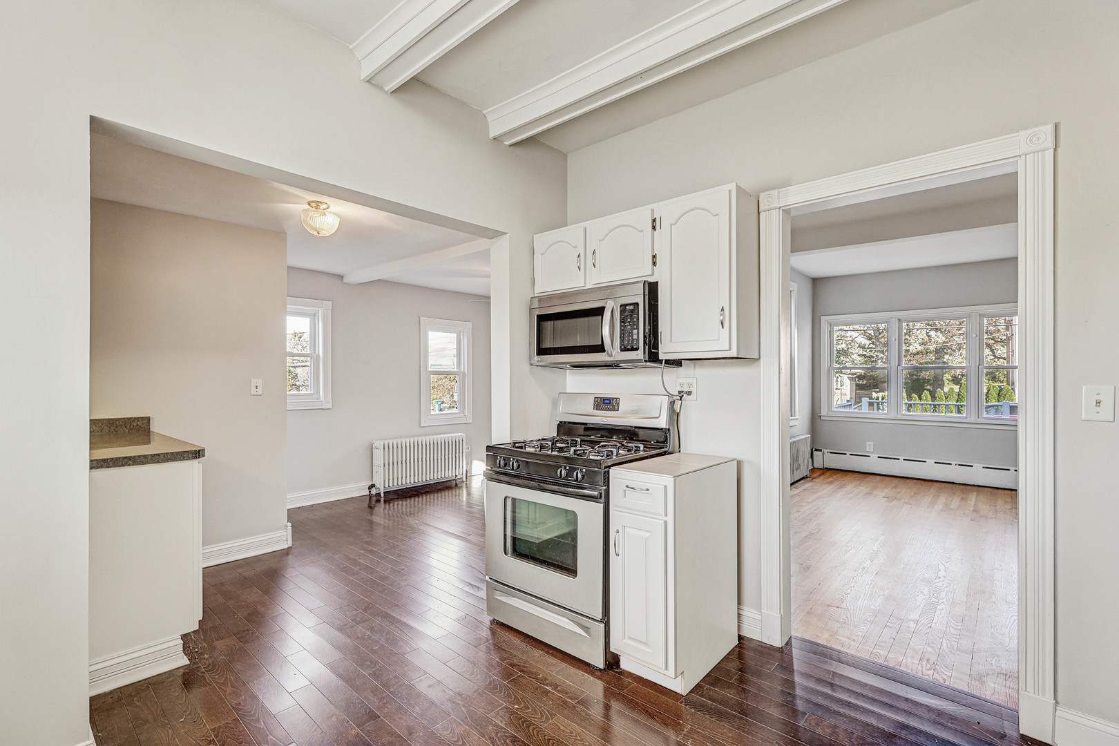 7832 Garden Lane, Justice, IL 60458