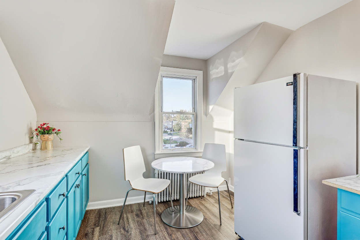 7832 Garden Lane, Justice, IL 60458