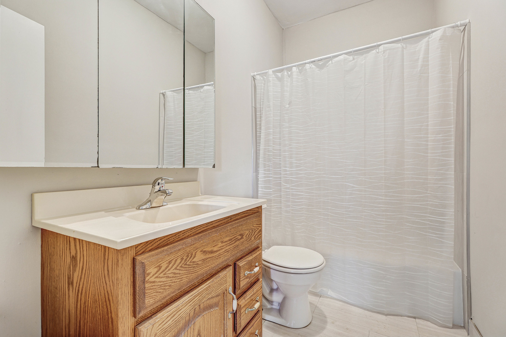 7832 Garden Lane, Justice, IL 60458