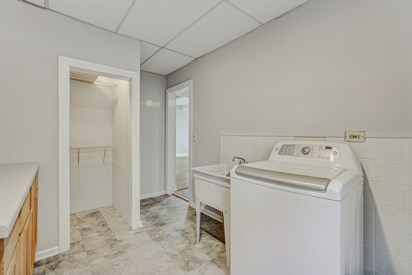 7832 Garden Lane, Justice, IL 60458