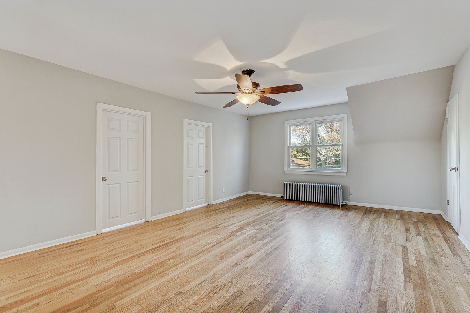 7832 Garden Lane, Justice, IL 60458