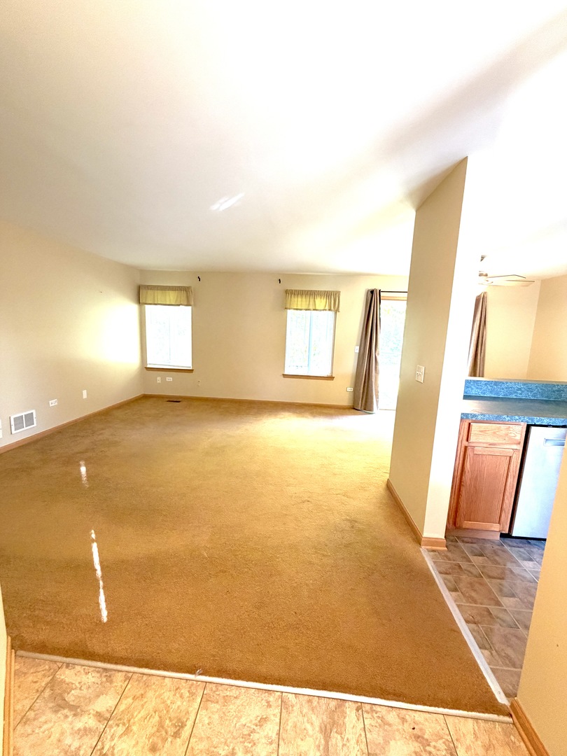 2314 Woodside Drive #34-C-2, Carpentersville, IL 60110