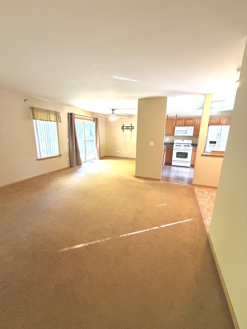 2314 Woodside Drive #34-C-2, Carpentersville, IL 60110