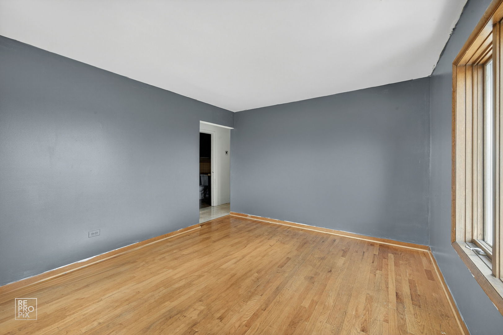 5960 S Archer Avenue, Chicago, IL 60638