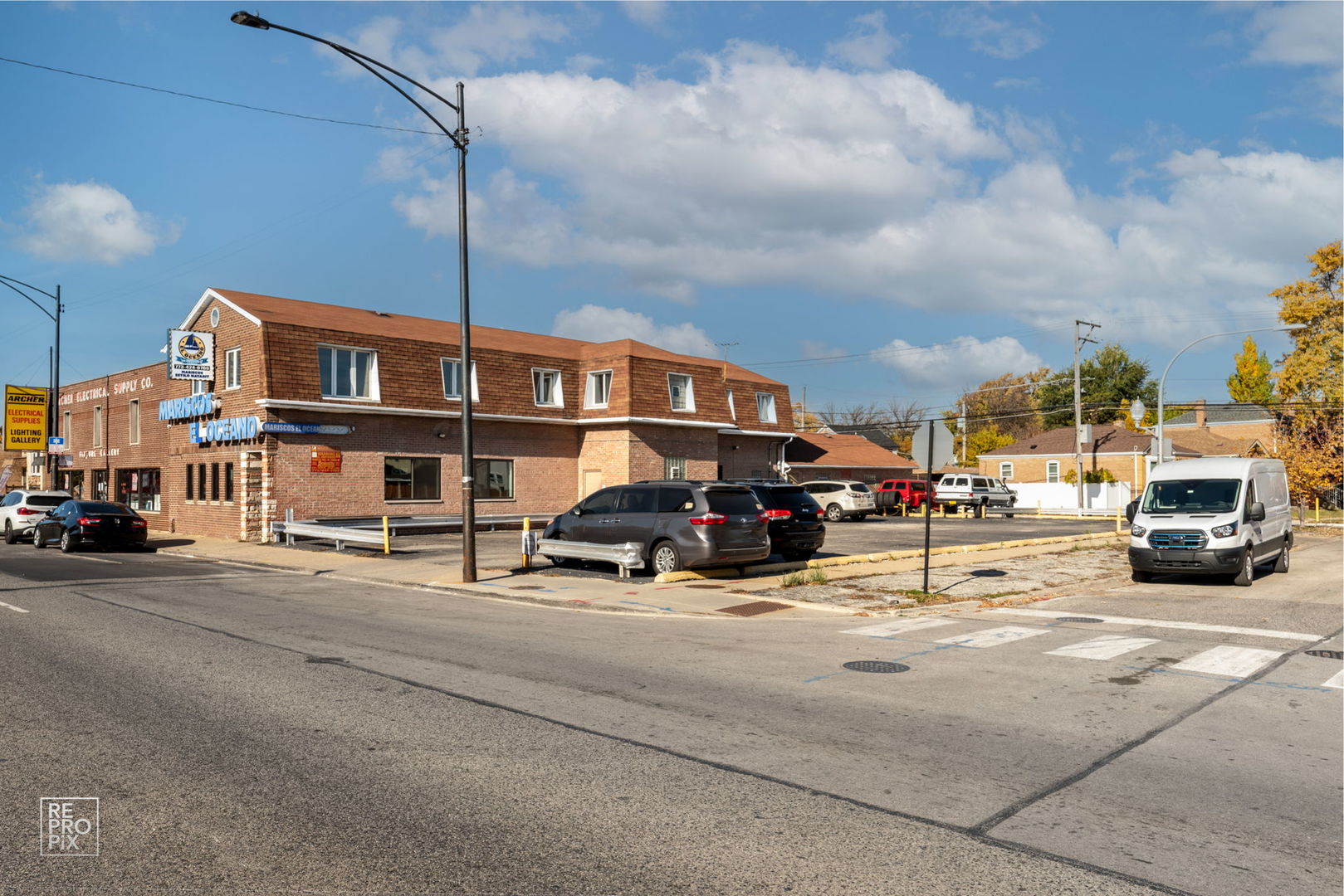 5960 S Archer Avenue, Chicago, IL 60638