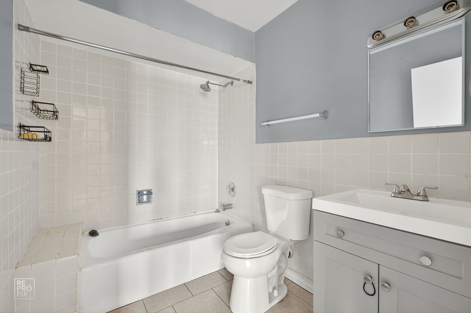 5960 S Archer Avenue, Chicago, IL 60638