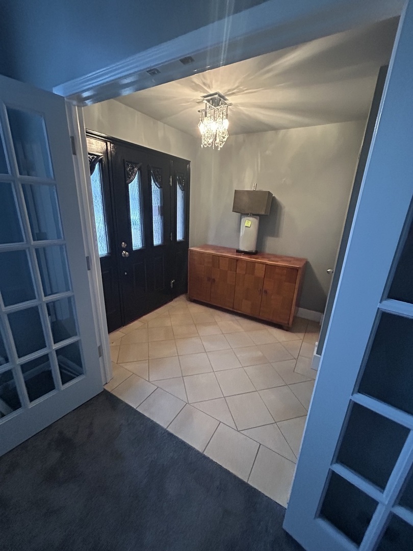 288 Lorraine Circle, Bloomingdale, IL 60108