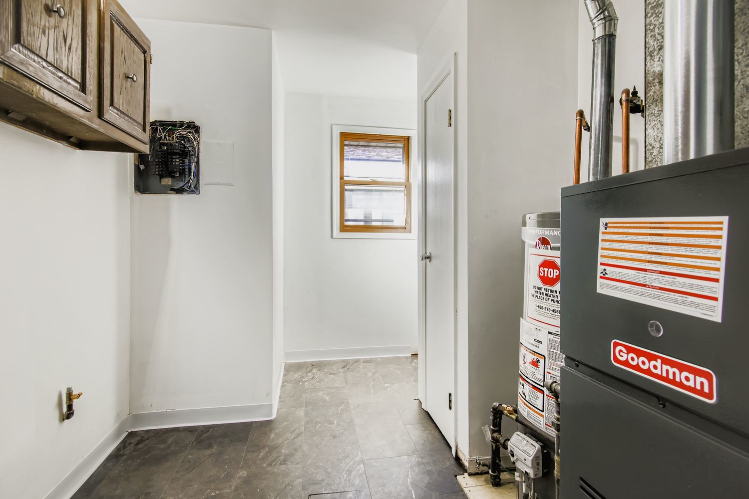 16042 Forest Avenue, Oak Forest, IL 60452