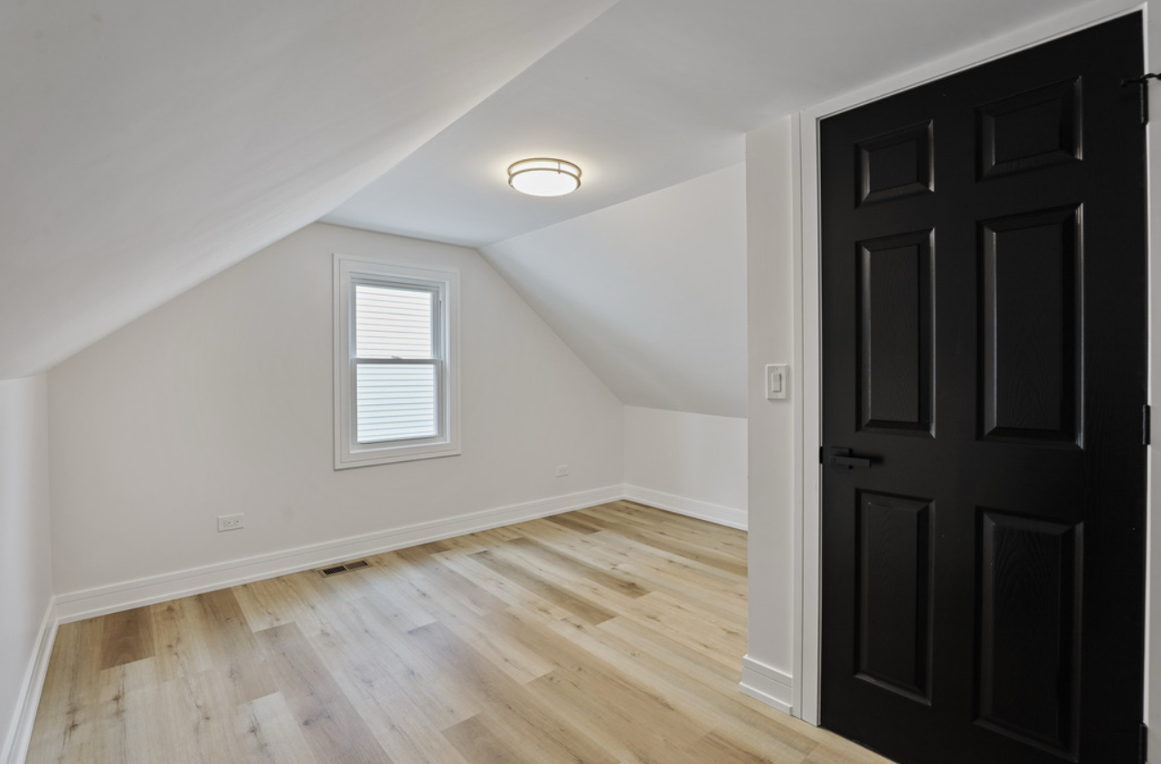 9705 Oak Park Avenue, Oak Lawn, IL 60453