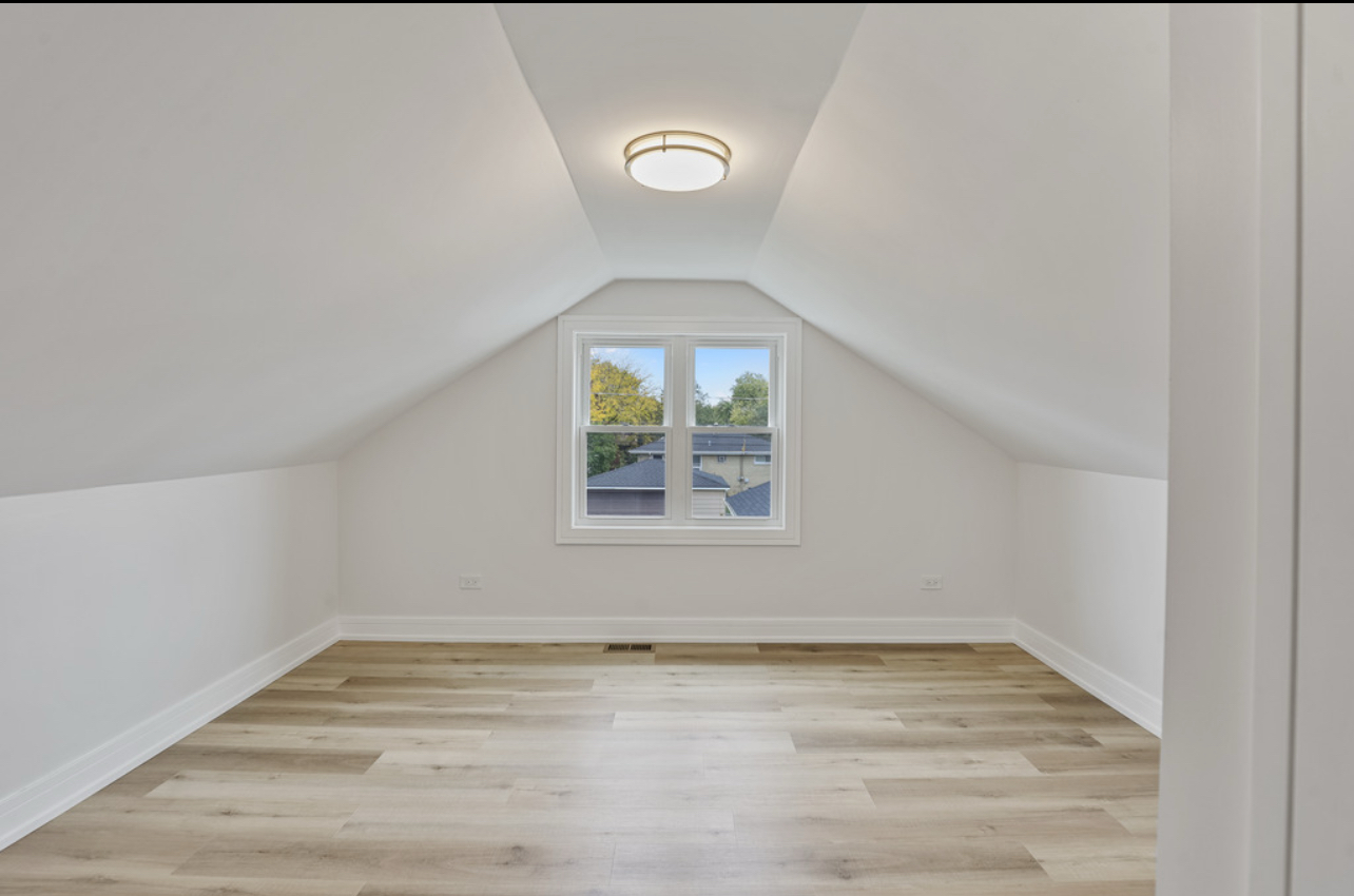 9705 Oak Park Avenue, Oak Lawn, IL 60453