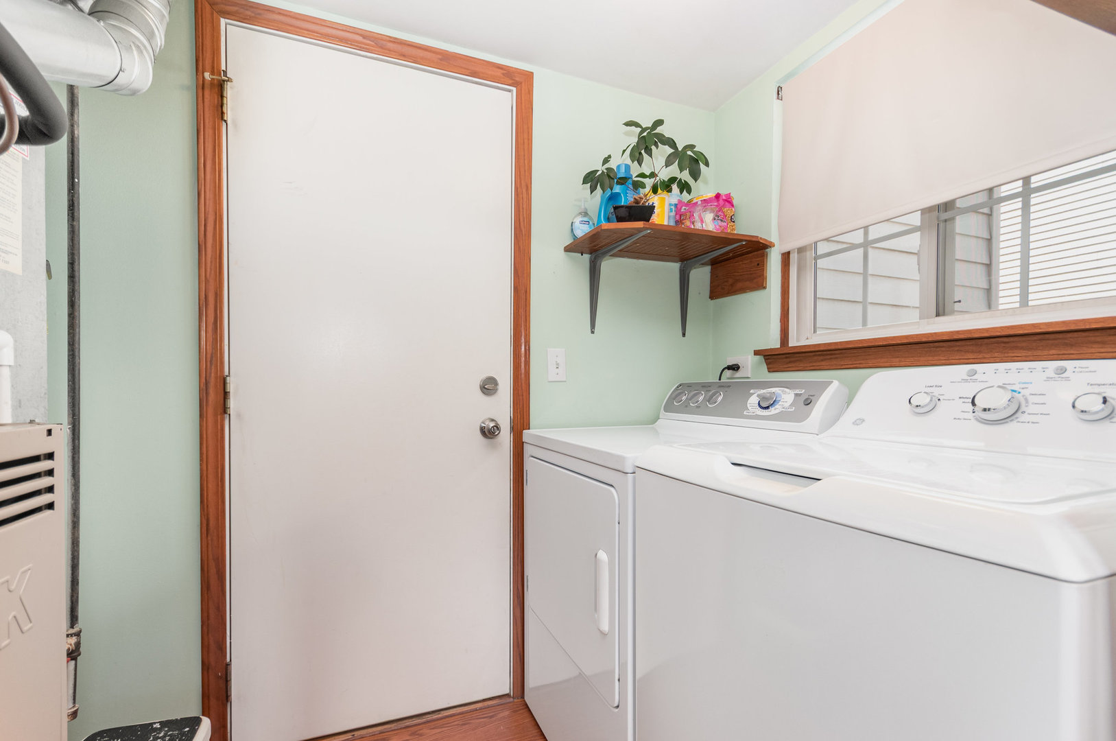 1216 Kensington Drive, Mundelein, IL 60060