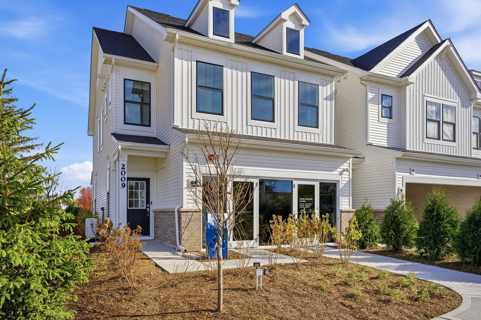 2025 Kensington Lane #03002, Hoffman Estates, IL 60169