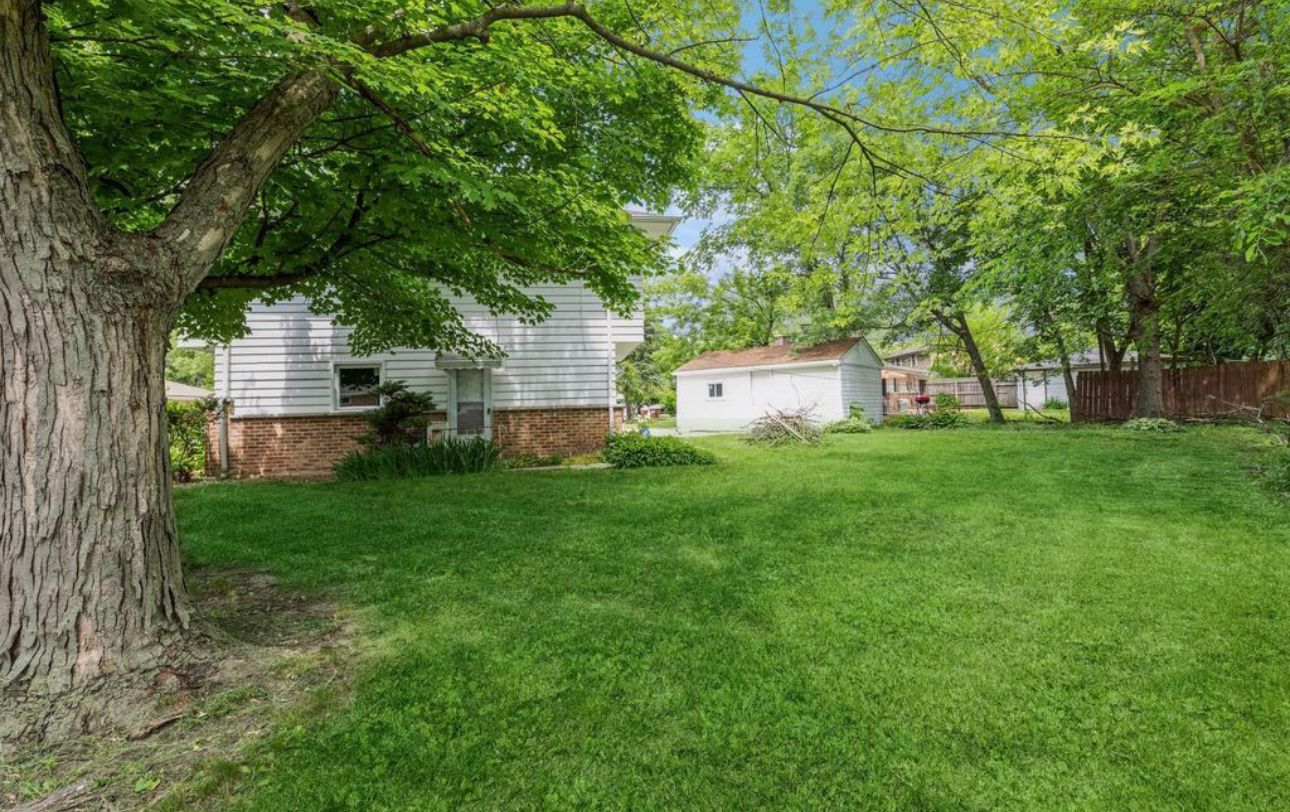 353 Suwanee Street, Park Forest, IL 60466