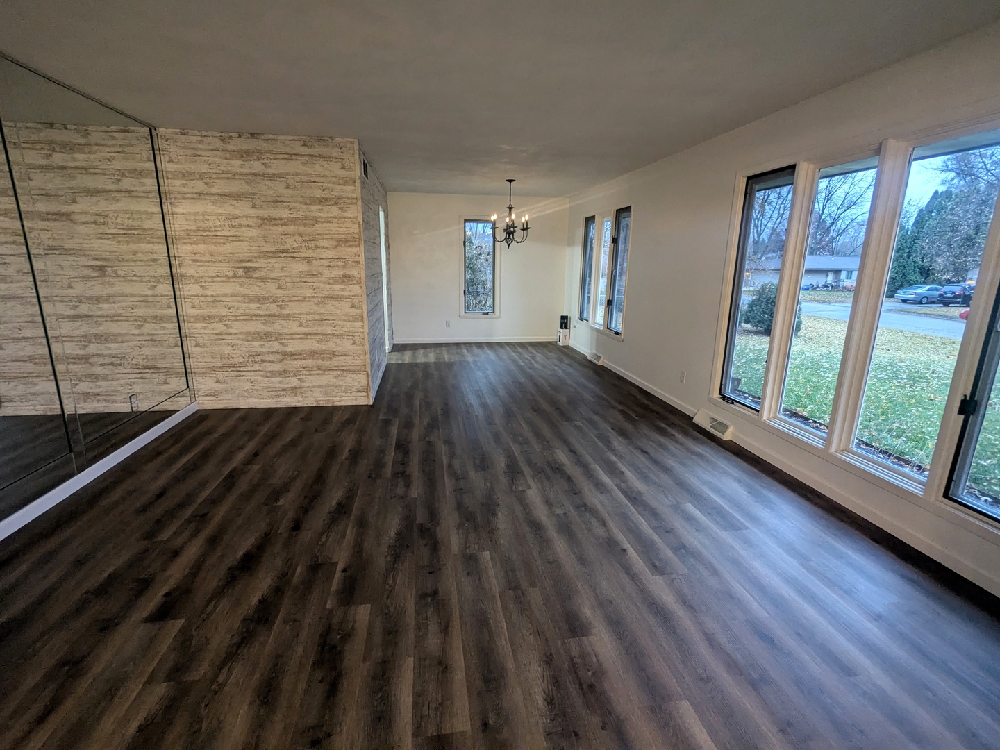 5822 Vineyard Lane, Rockford, IL 61114