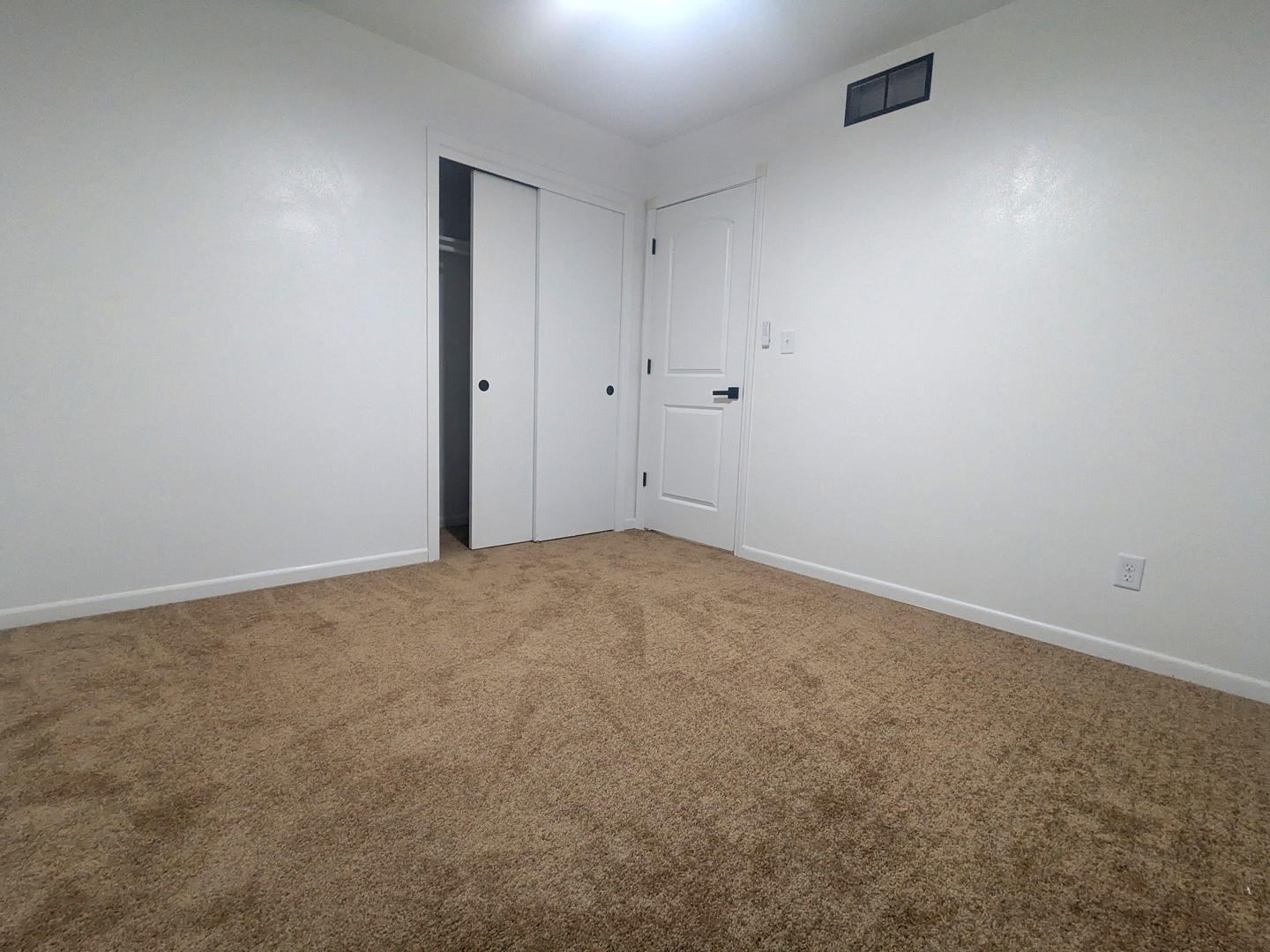 5822 Vineyard Lane, Rockford, IL 61114