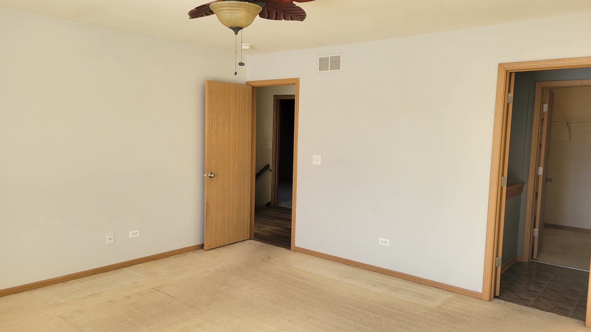 1420 Draper Road, McHenry, IL 60050